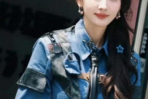 杨幂警服大片引热议：时尚与威严的完美融合