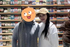 伊能静伦敦游与婆婆同框，素颜状态引热议