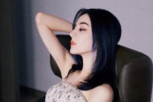 迪丽热巴晒巨型勺子再引吃货人设争议