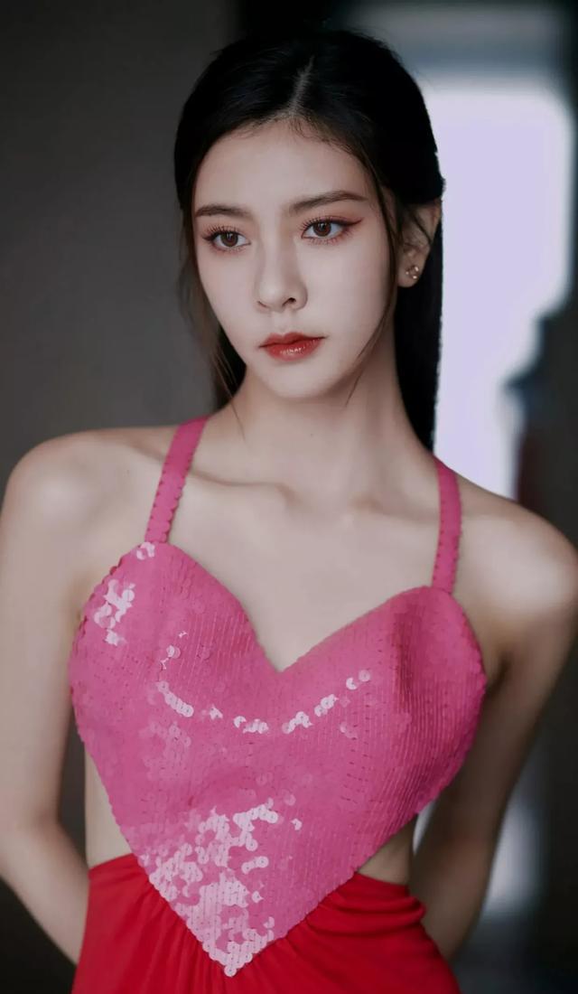 宋妍霏写真3