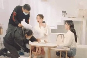 周也央视采访耍大牌事件引发热议