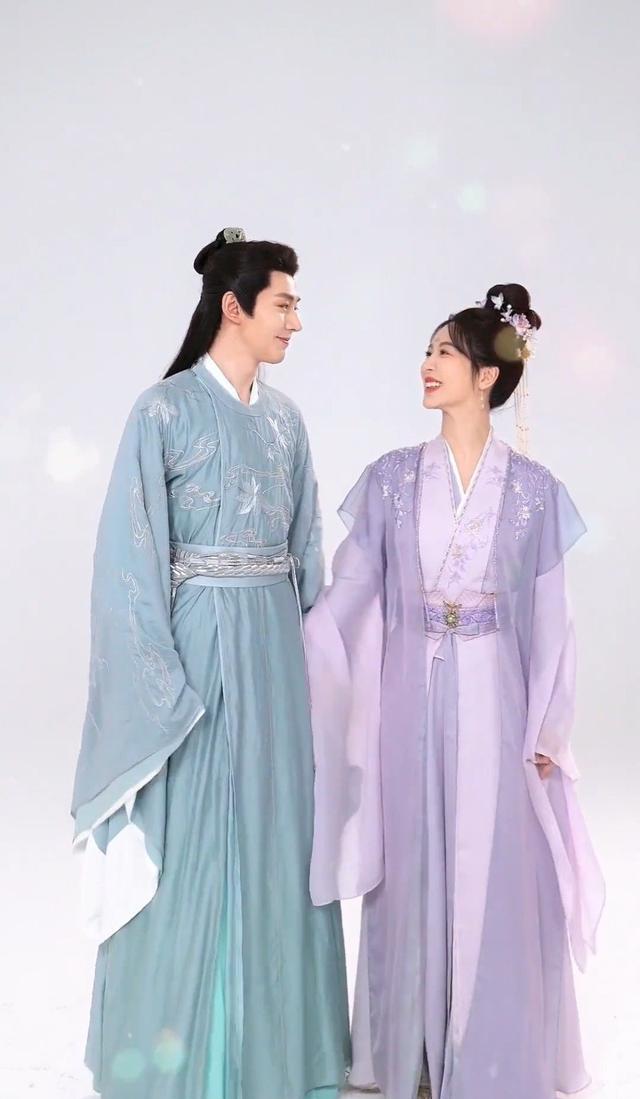 杨紫与绯闻对象互动