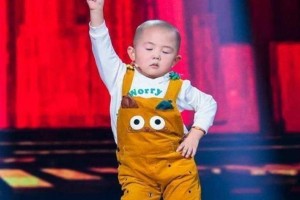 童星张俊豪年少成名背后的教育警示
